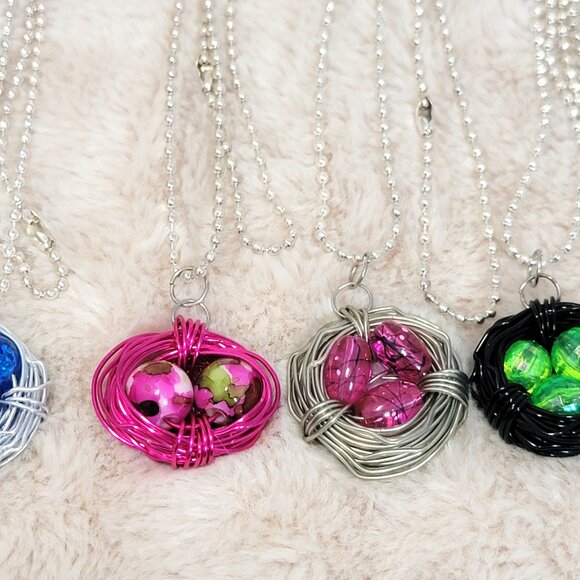 Lot of 9 Handmade Bird's Nest Beaded Necklaces on Ball Chains Great for Gifts! - Picture 3 of 6